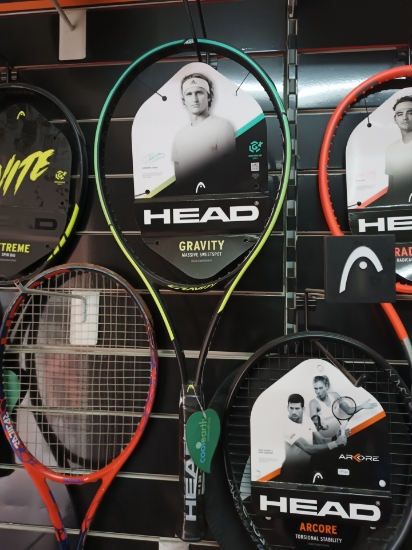 Imagen de Raqueta de tenis HEAD GRAVITY ZEVERED