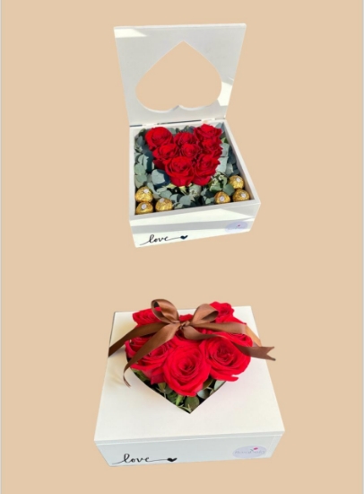 Imagen de Arreglo de flores - Caja con 8 rosas+6 bombones